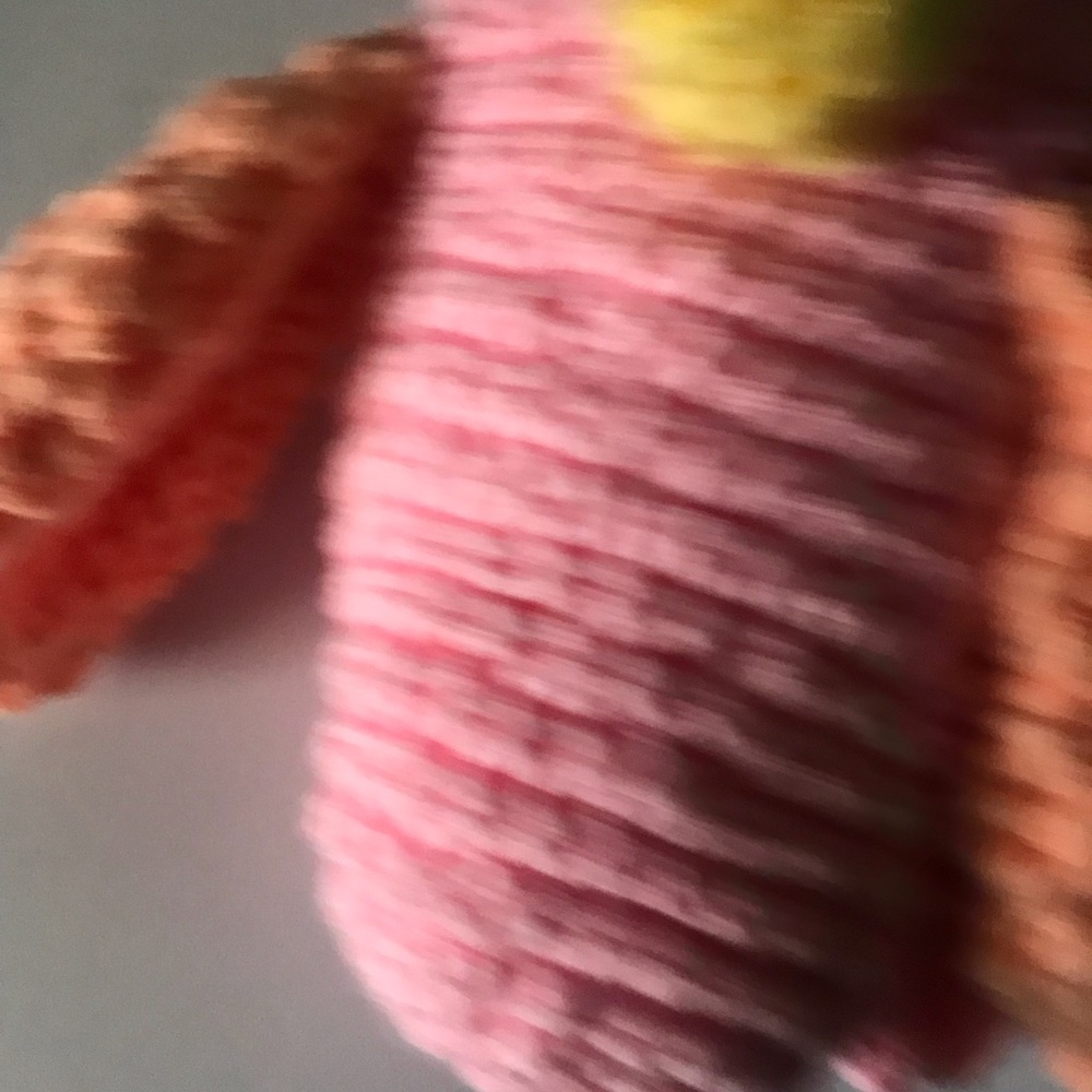 💖Wear Pink💖 Lil crochet bird - Picture 3 of 5